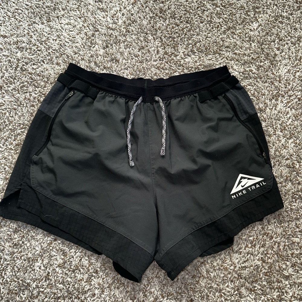 Men's Black Nike Shorts sz L